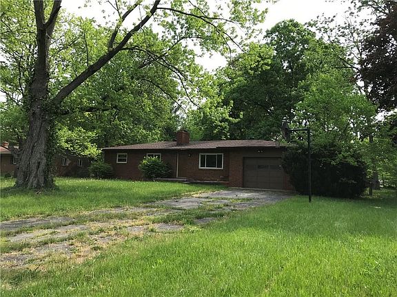 3rd image of 1315 N Schleicher Ave