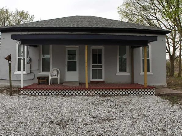 506 W 4th St, Calhoun, MO 65323