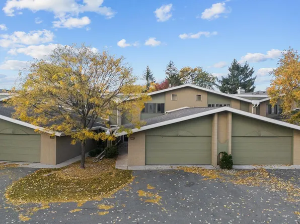 1207 S Nicolet Rd #D, Appleton, WI 54914