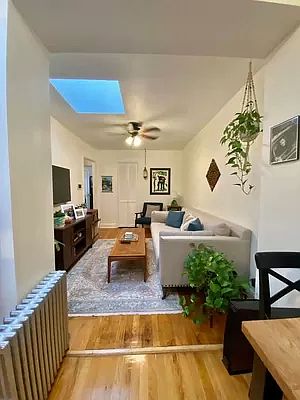 2nd image of 2045 28th St #2