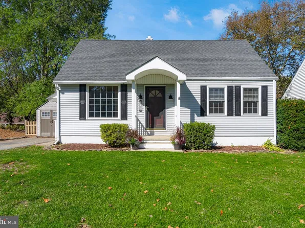 2711 W South St, Allentown, PA 18103