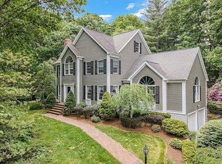 19 Birch Ln, Medfield, MA 02052