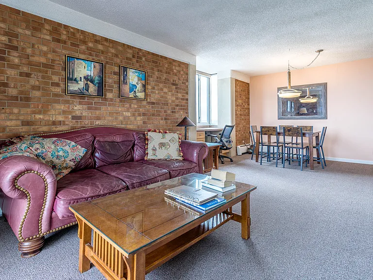*OLD Couch in this picture - a brand new one is in the unit - see other pictures