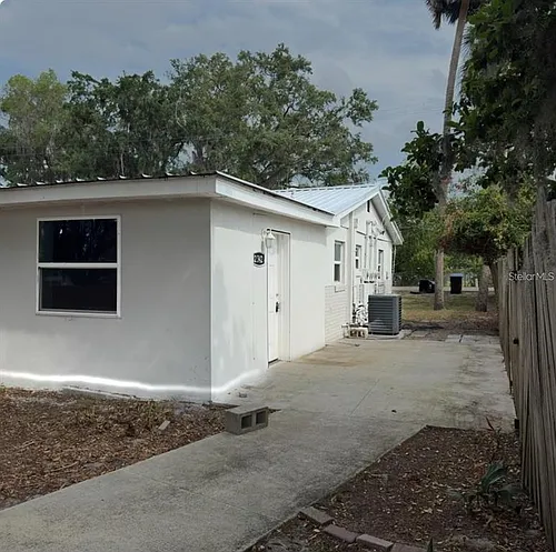 2342 Section Dr Photo 1
