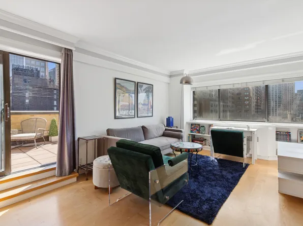 310 West 56th Street image 5 of 8