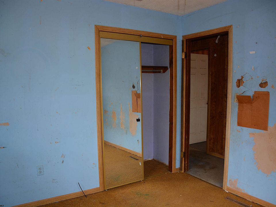 19th image of 801 Harmony Rd