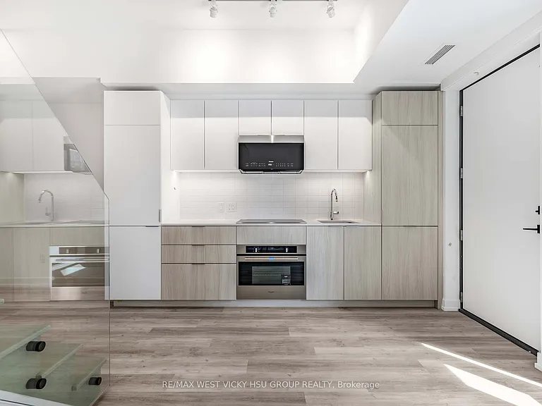 28 Eastern Ave #Townhouse 105-6 — Photo 5
