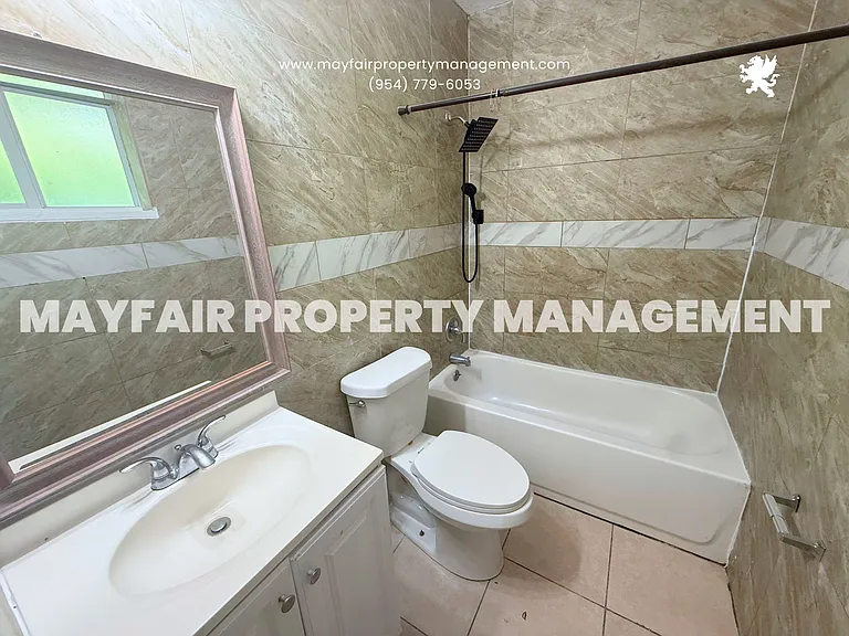 100 NW 30th Ave #8 — Photo 11