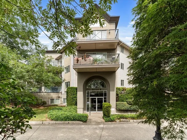 32725 George Ferguson Way #222, Abbotsford, BC V2T 5M5