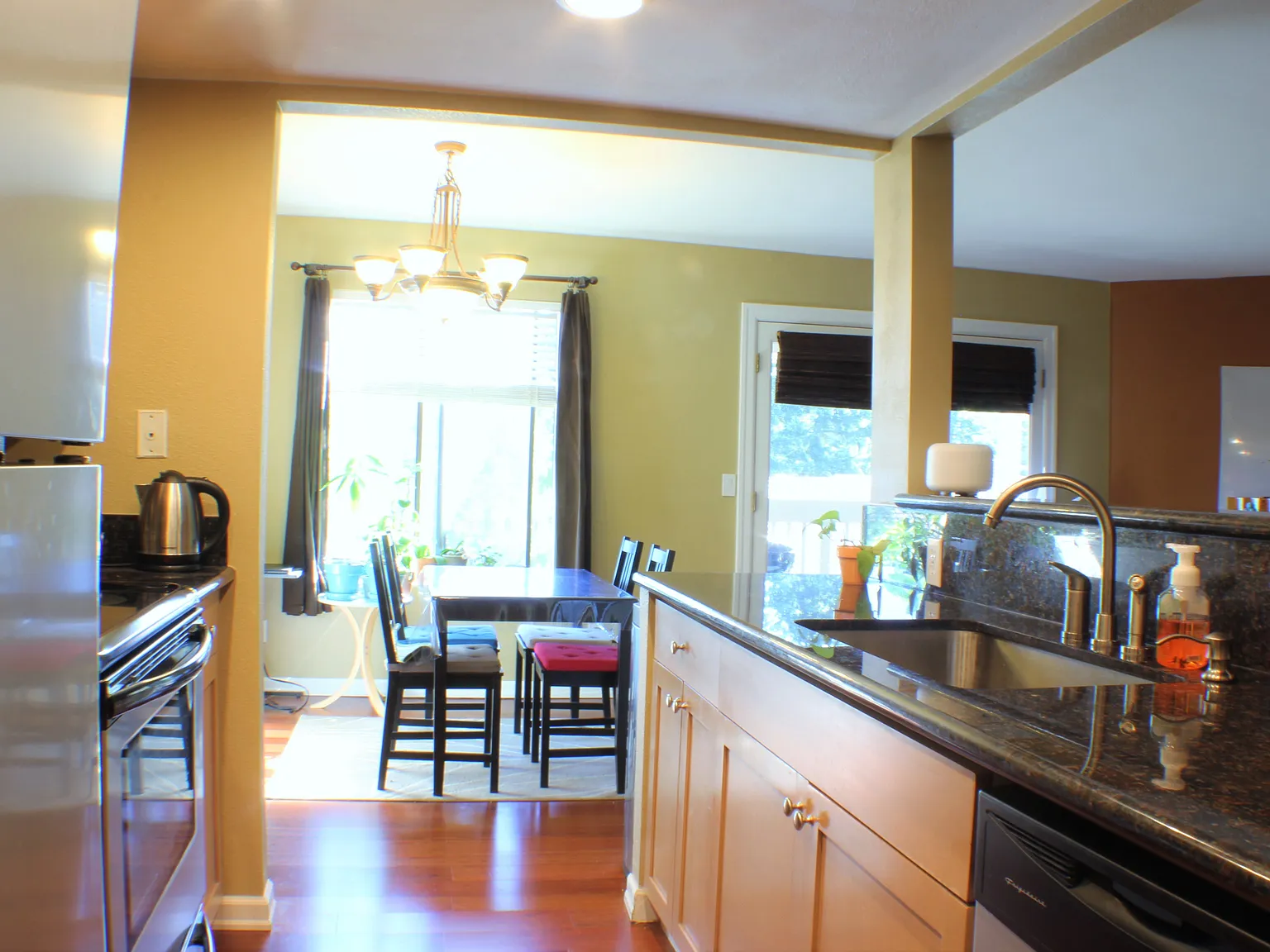 1 bed, 777 sqft, $2,199 — Photo 3