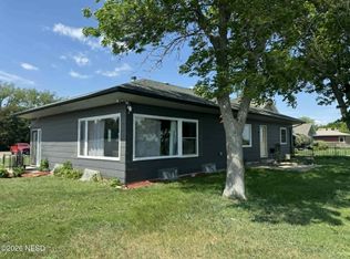 556 N Lake Dr, Watertown, SD 57201