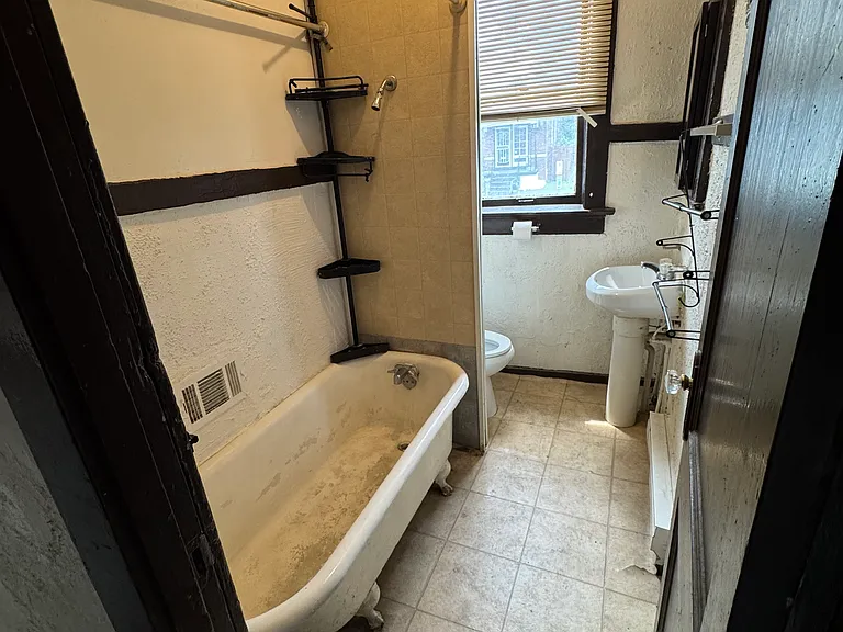 4202 College Ave #1B — Photo 3