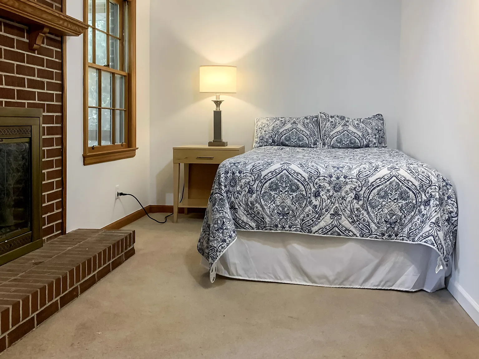 4 bed, 3.5 bath, 3104 sqft, $724 — Photo 2