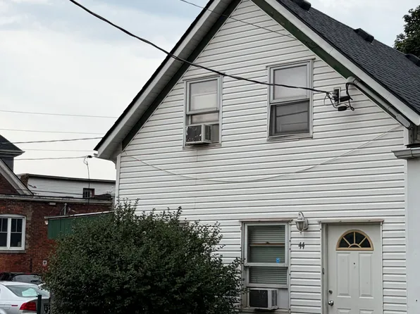 44 North St, Saint Catharines, ON L2R 2S5