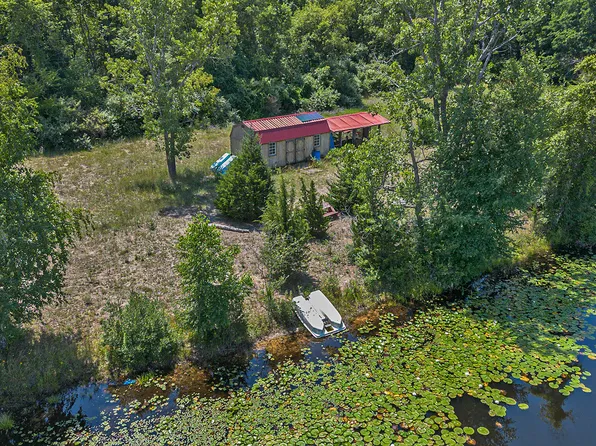 5526 Central Ave, Coloma, MI 49038