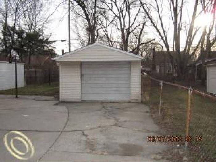 17238 Shaftsbury Ave, Detroit, MI 48219 Zillow
