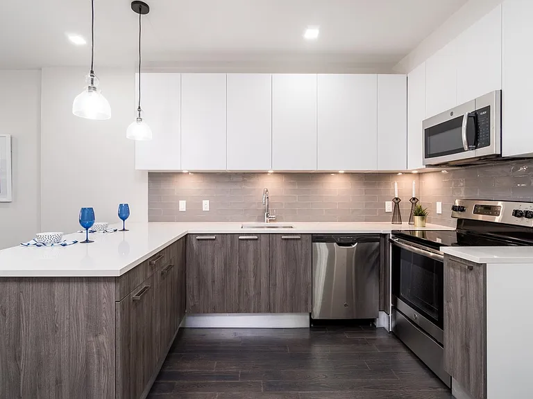 6122 Hudson Ave #4A — Photo 5