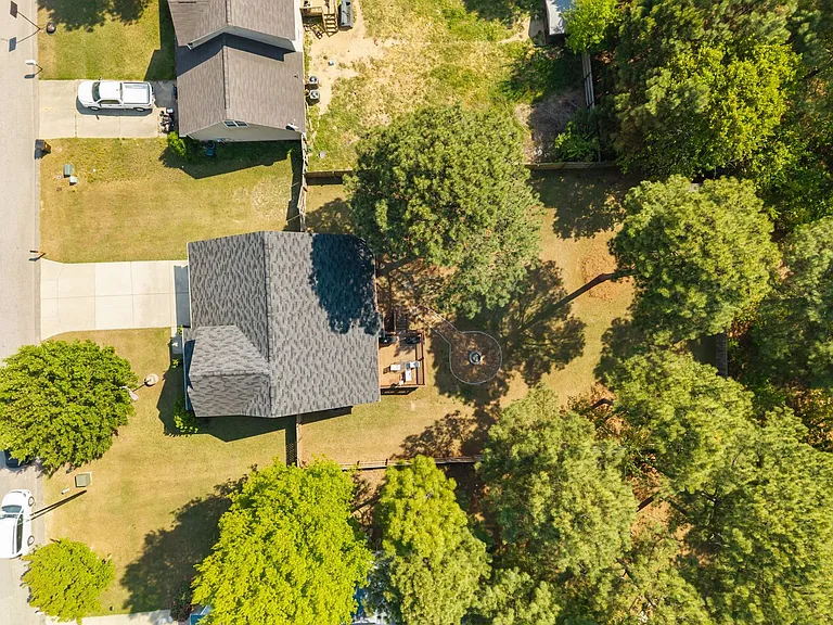 686 Colonial Hills Dr — Photo 43