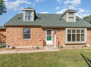 16656 Beacon Ln, Orland Hills, IL 60487