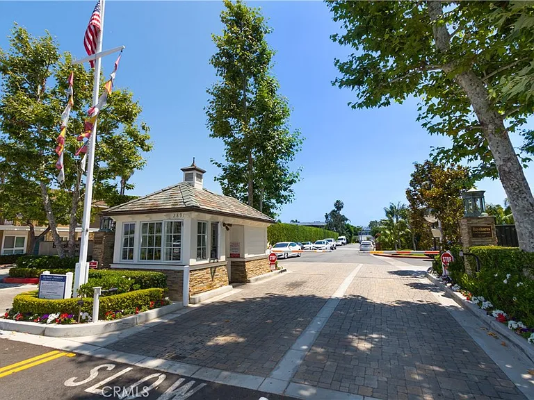 2732 Bayshore Dr — Photo 41
