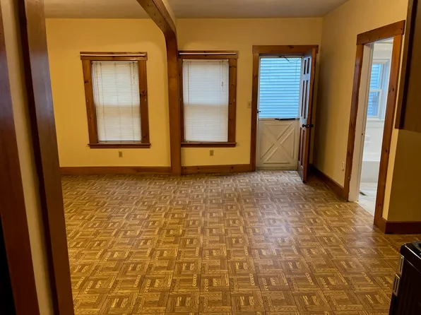 163 Chapel St, Lowell, MA 01852