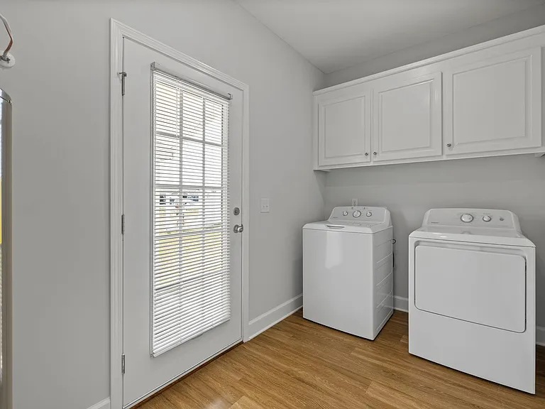 156 Wingate Ave — Photo 8