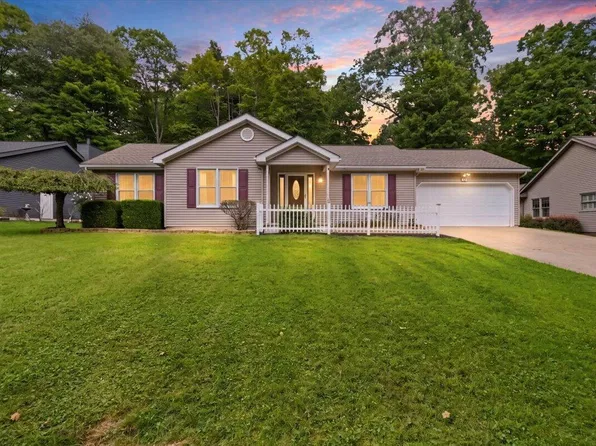 618 Courtland Dr, Howard, OH 43028