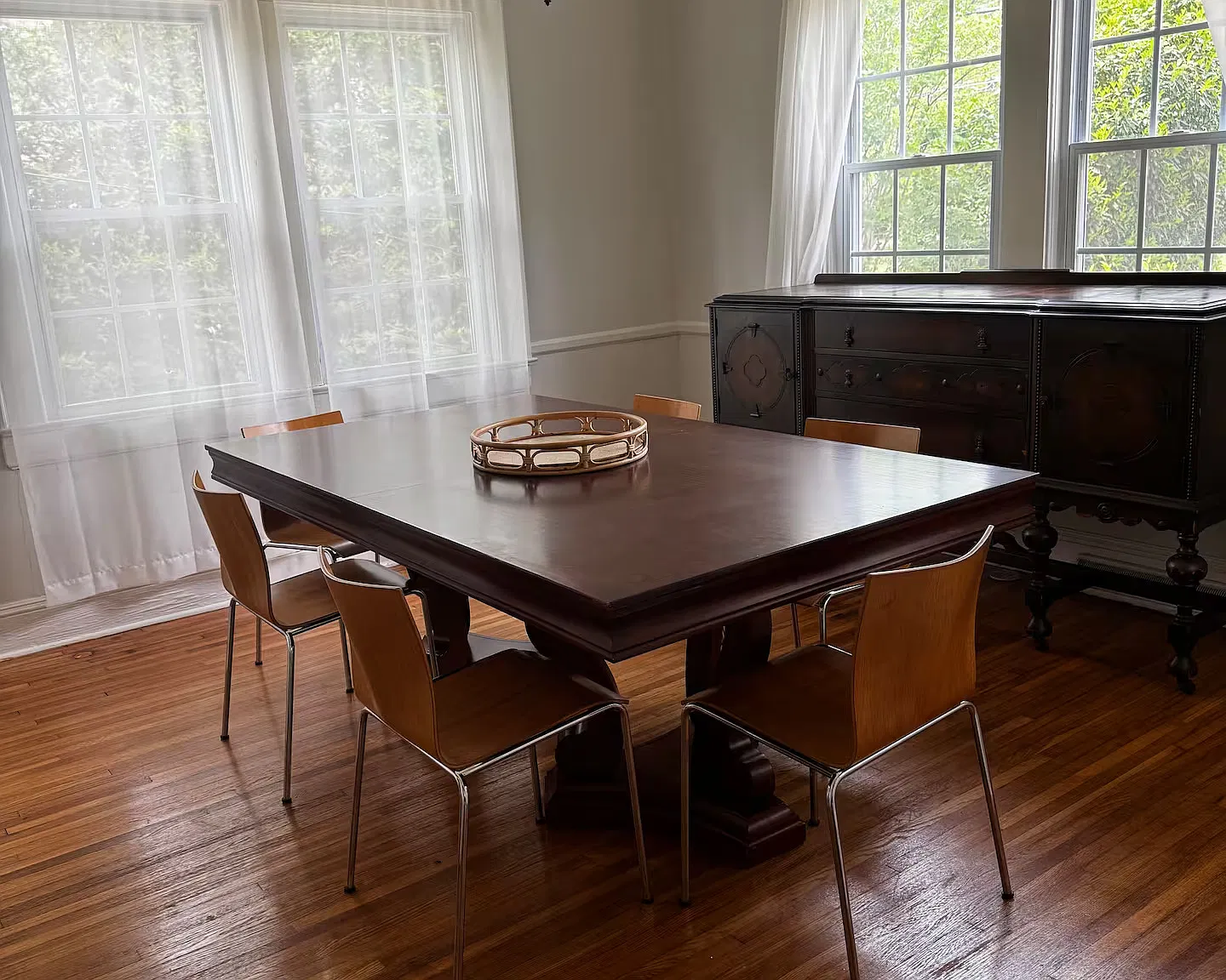 449 W Lexington Ave — Photo 4