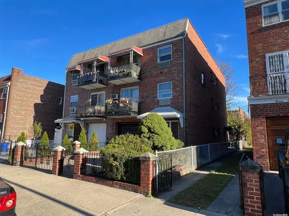 25-83 49, Astoria, NY 11103