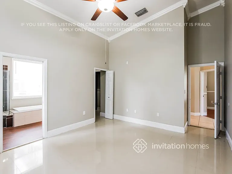 2345 SW 131st Ave — Photo 9