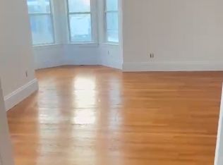 60 Elm St FLOOR 1, Lynn, MA 01905