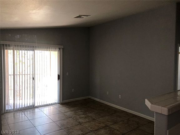 3rd image of 2110 Los Feliz St Unit 2081
