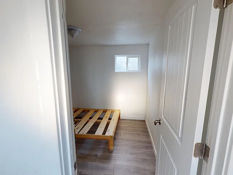 756 1/2 Maple St #B — Photo 6