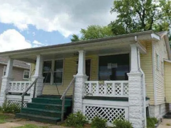 2726 Iowa St, Granite City, IL 62040