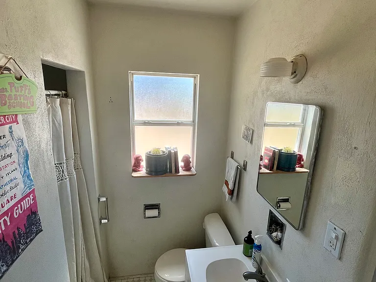 424 Hermosa Dr SE #2 — Photo 5
