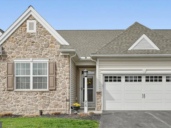 26 Midway Farms Ln, Lancaster, PA 17602