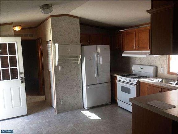 4th image of 3 Nichols Cir
