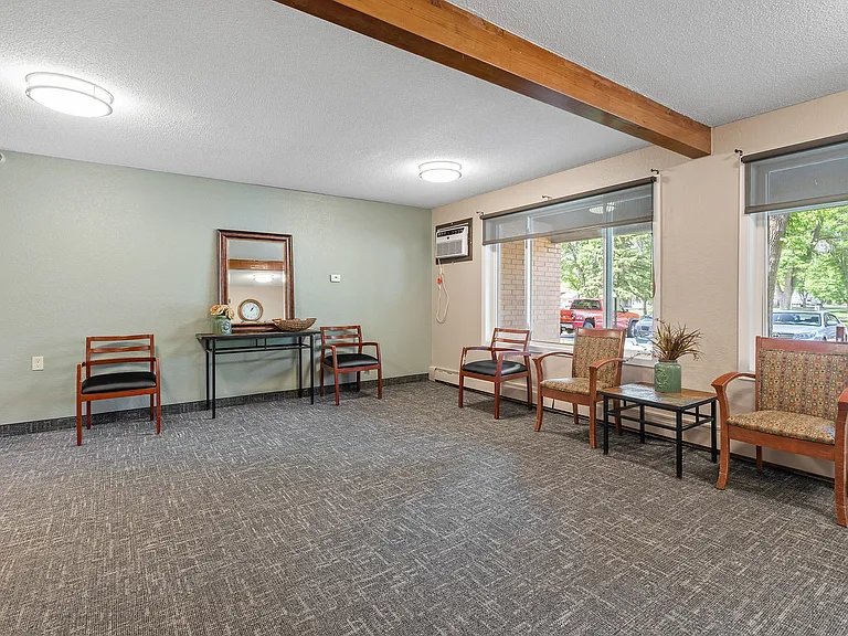 Golden Meadows Apartments — Photo 16