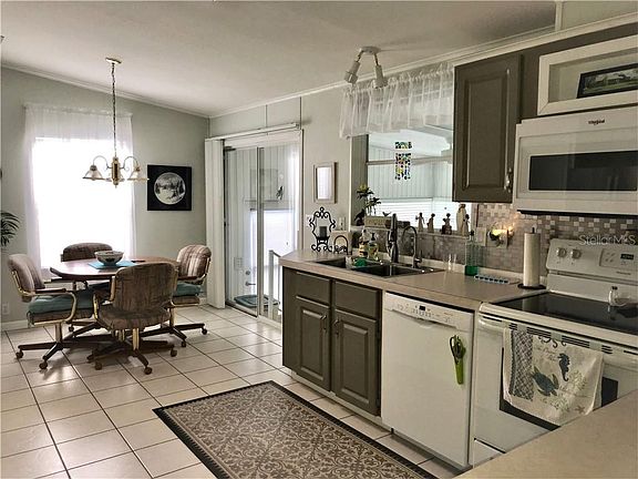 4th image of 126 Americana Ct NE #232