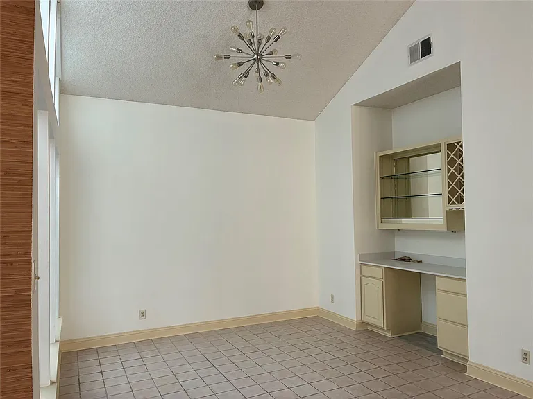 10215 River Plantation Dr #B — Photo 16