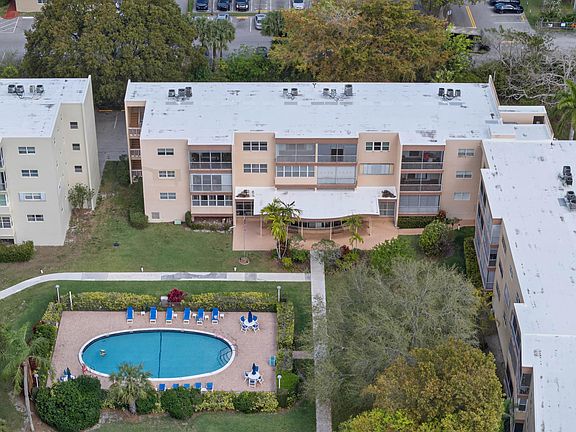 2nd image of 6731 Cypress Road