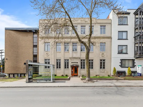 5887 Avenue De Monkland #4, Montreal, QC H4A 1G5