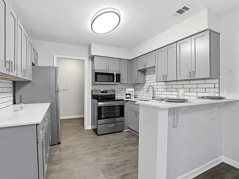 Faris Residences Newnan — Photo 20