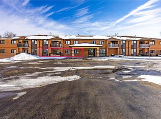 303 William St #103, Norfolk County, ON