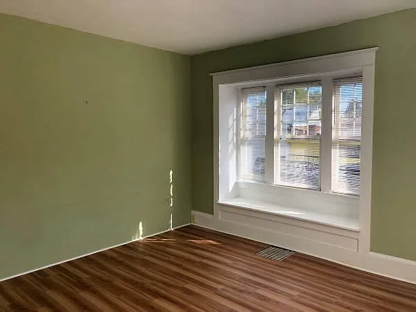 1633 SE Knapp St — Photo 3