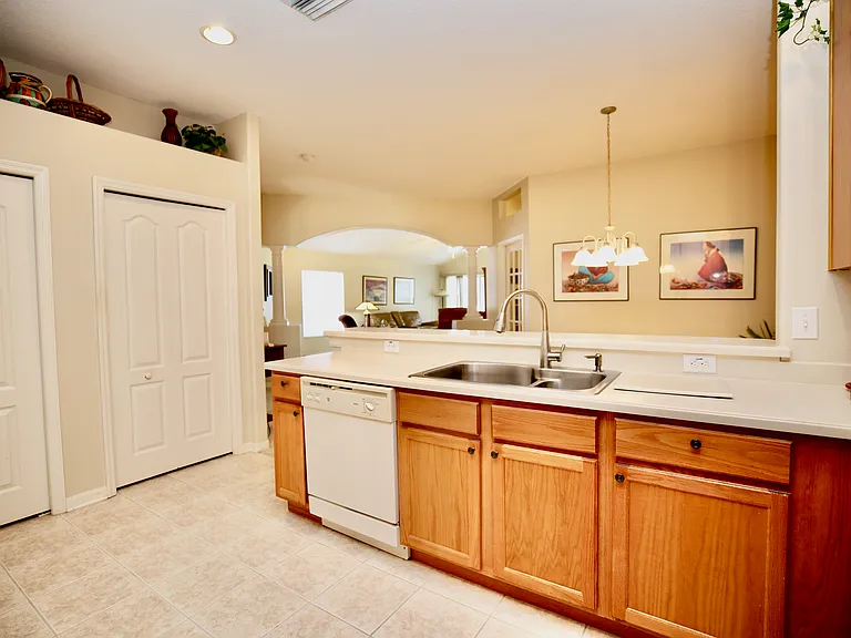 2753 Tanglewylde Dr — Photo 4