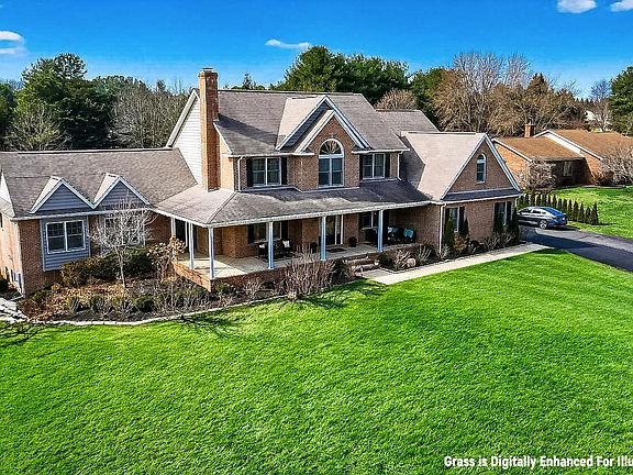 4th image of 130 Pine Valley Dr
