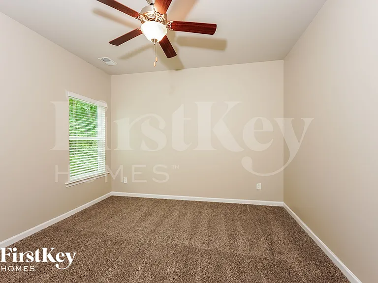 1290 Overlook Dr — Photo 16
