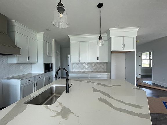 5th image of 111 Pratt Avenue Lot #109