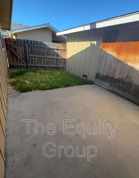2728 S Sallee Ct — Photo 13